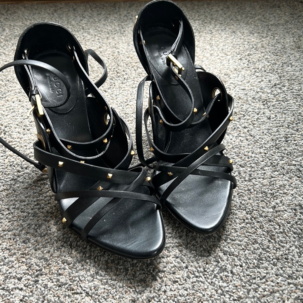 Gucci strappy stiletto sandal size 7